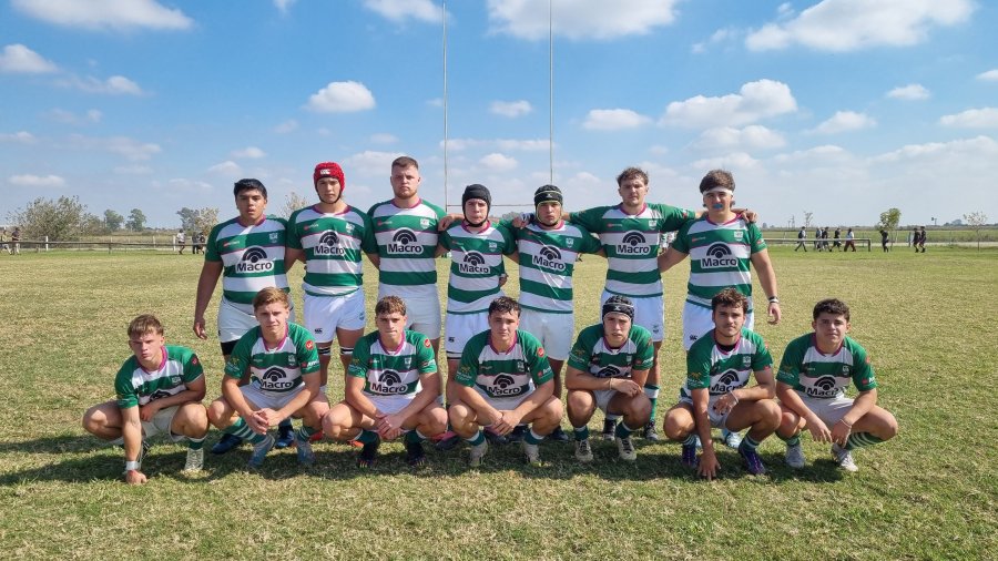 SIGUE INVICTO. El equipo de la categoría M19 de CRAR.