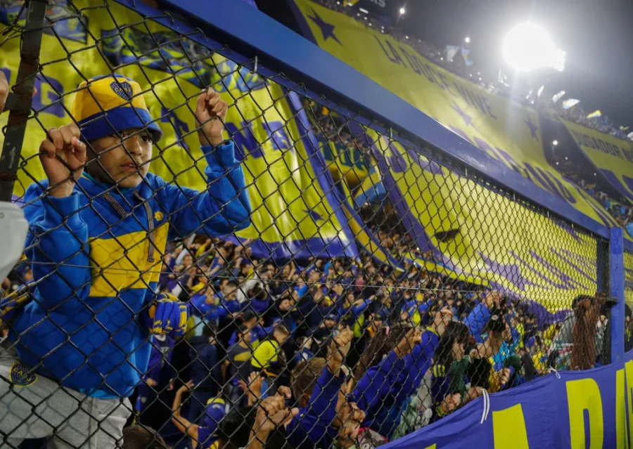 La Bombonera explotó contra Juan Román Riquelme y la Comisión Directiva de Boca.