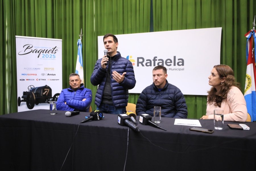 PRESENTACION. El intendente Viotti y el presidente de Atlértico, Francisco Paravano, encabezaron el lanzamiento del evento.