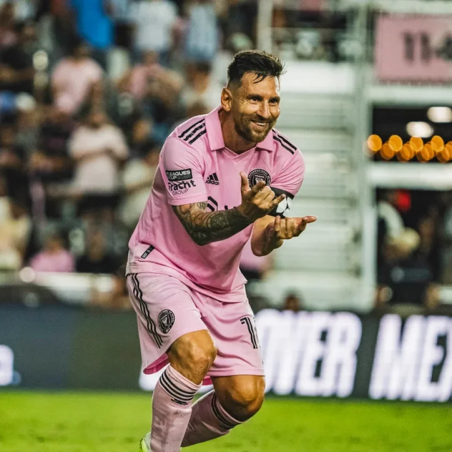 El presidente de Newell's habló sobre las posibilidades de que Messi llegue a la "Lepra".