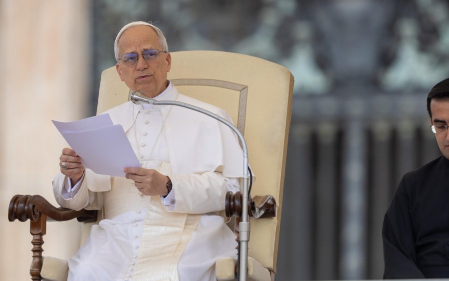 El papa León XIV en su primera audiencia general esta mañana.