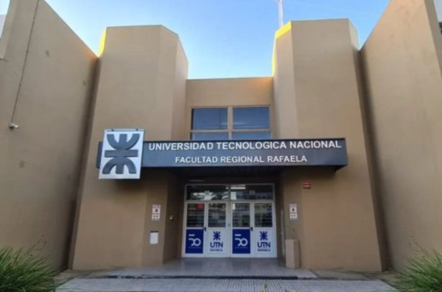 Actualmente, la UTN FRRa desarrolla sus actividades académicas y administrativas en el edificio ubicado en calle Acuña.