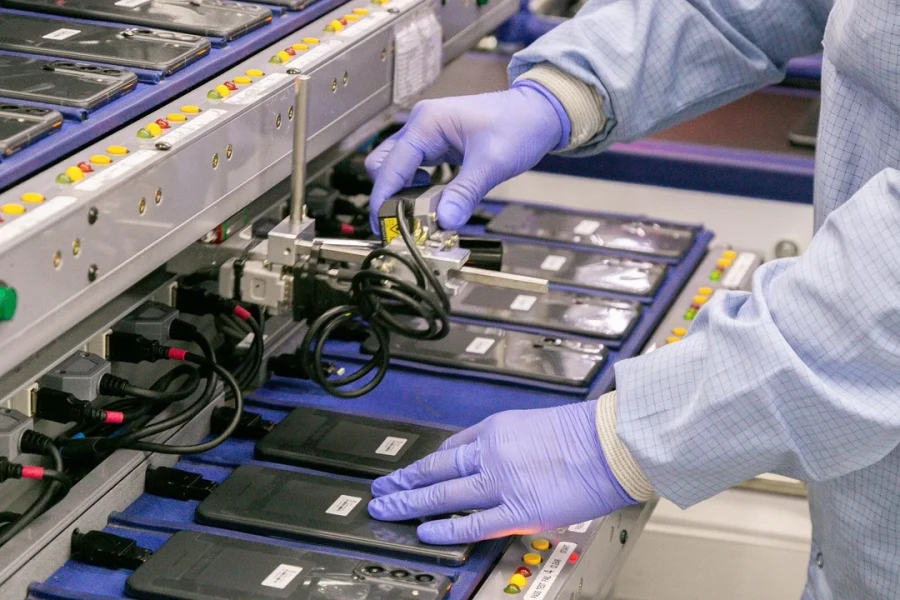 Fabricación de celulares en Tierra del Fuego.