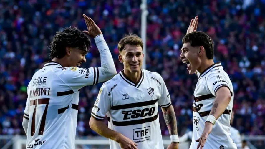 PLATENSE DERROTÓ A SAN LORENZO Y DEFINIRÁ EL TÍTULO CON HURACÁN