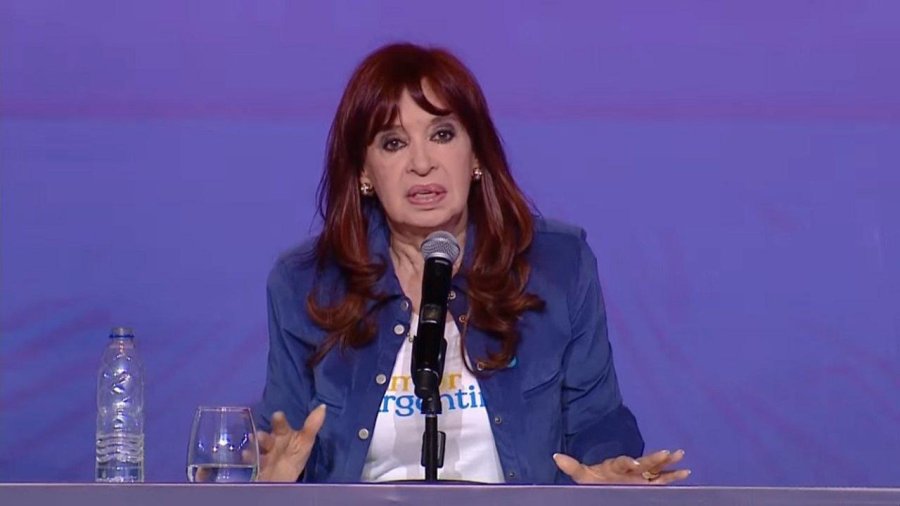 EX PRESIDENTA. Cristina Kirchner volvió criticar el plan económico del gobierno de Javier Milei.