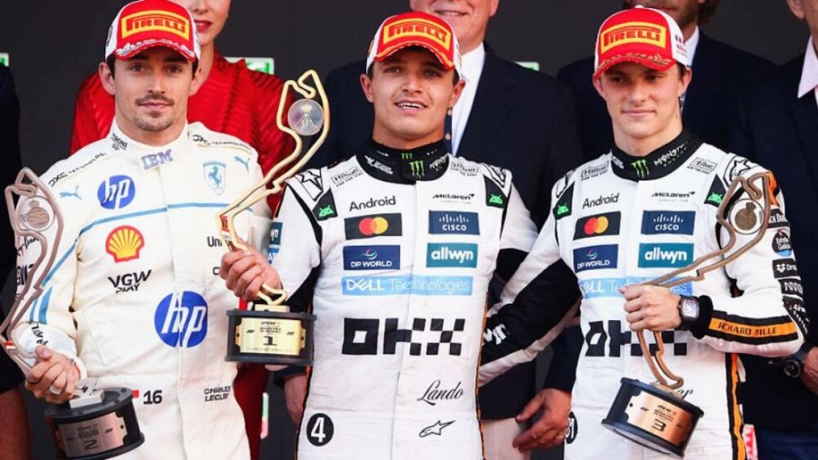 Carlos Sainz (2&deg;), Lando Norris (1&deg;) y Oscar Piastri (3&deg;) en podio de M&oacute;naco.
