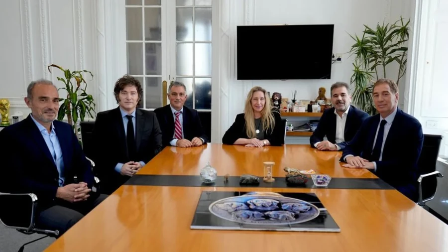 "Hay un firme interés en avanzar en la provincia de Buenos Aires juntos".