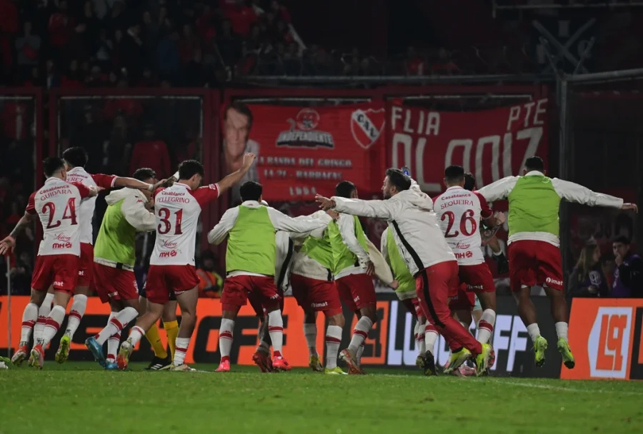 SEMANA HISTORICA. Huracán vive un gran momento.