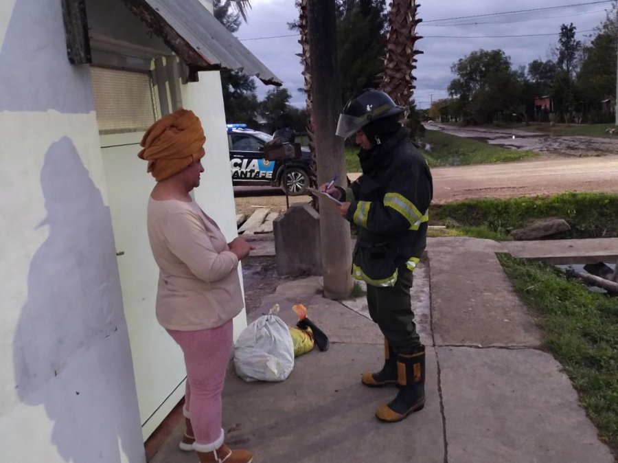 Hay 75 personas evacuadas.