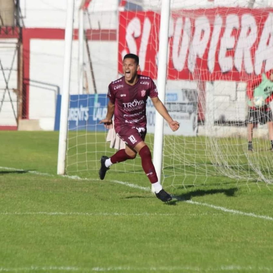 SALIDA. Quiroz tenía menos protagonismo que el año pasado.