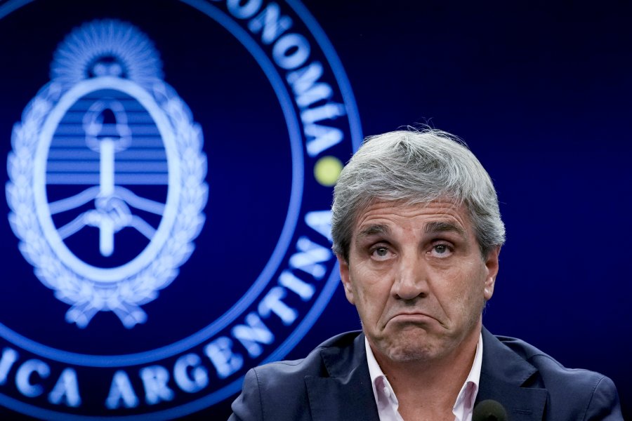 LICITACION EXITOSA. Según comunicó el Ministerio de Economía, el bono fue adjudicado en su totalidad y tendrá una tasa fija de 29,50% anual.