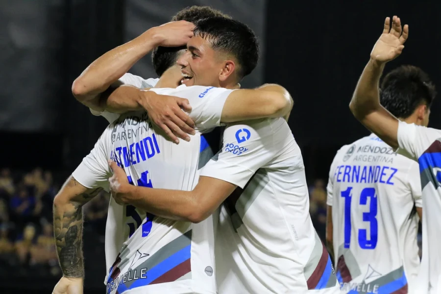 TOMBA. Va por una nueva alegría.