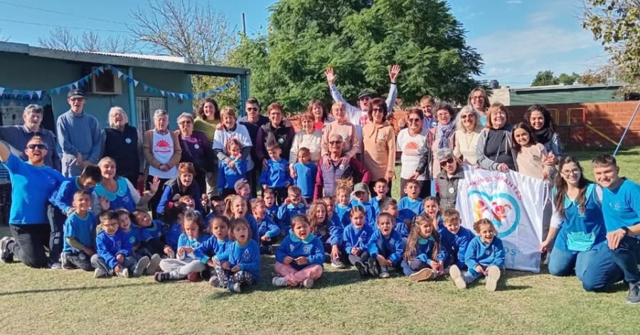 Todos los participantes en la celebración.