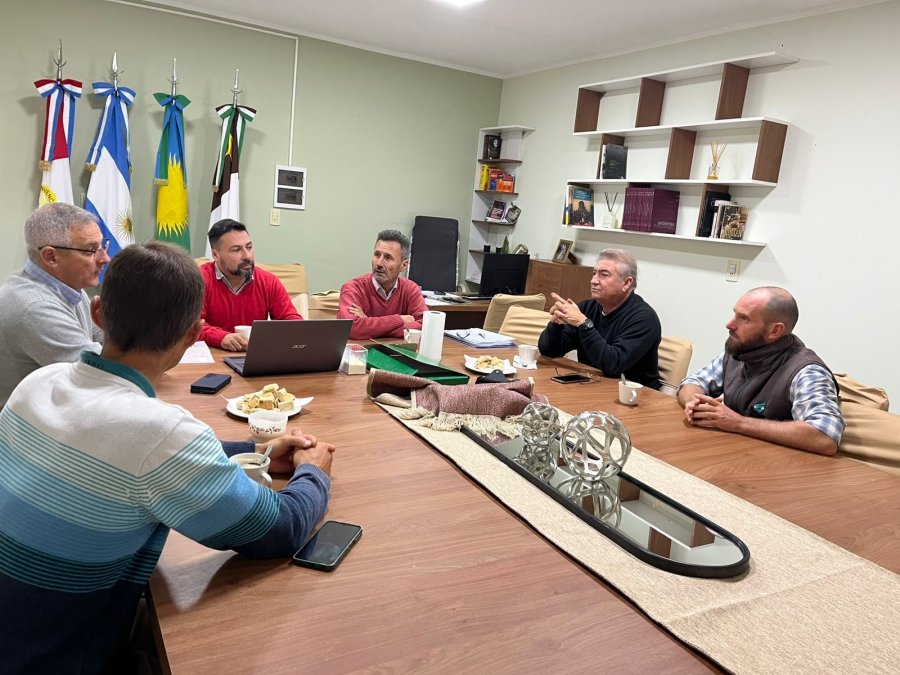 ENCUENTRO. Vista general de la reunión que nos ocupa.