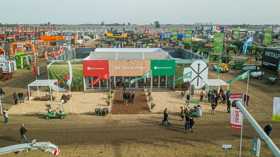 PRESENCIA CLAVE. La entidad bancaria es clave para la concreción de operaciones y Agroactiva, una gran vidriera.