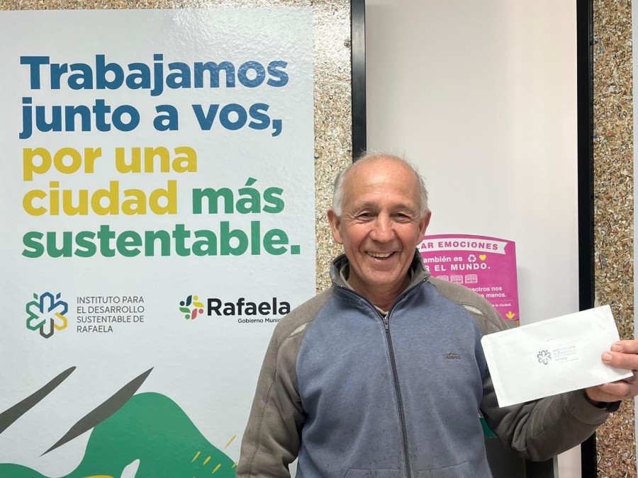 Vecinos de la ciudad comenzaron a retirar kits de la temporada otoño - invierno para la huerta en casa.