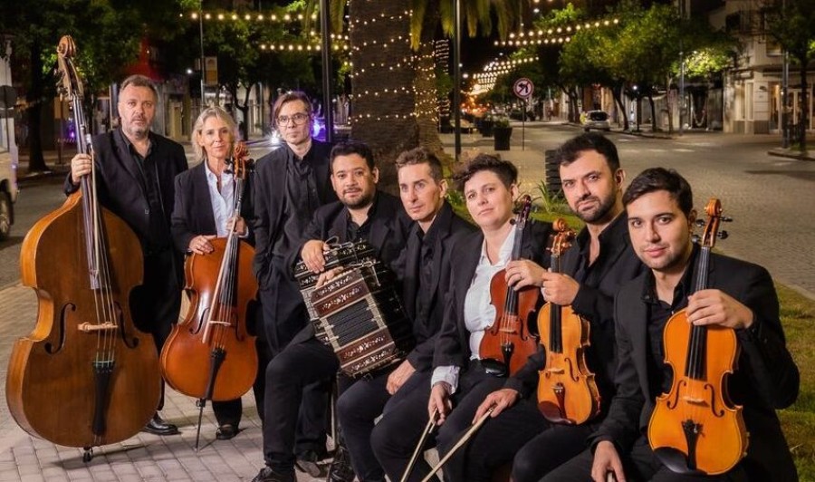 La apertura estar&aacute; a cargo de los estudiantes.