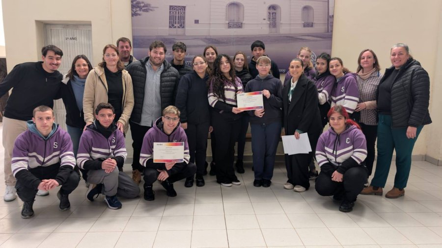 El grupo que participó del reciente acto.