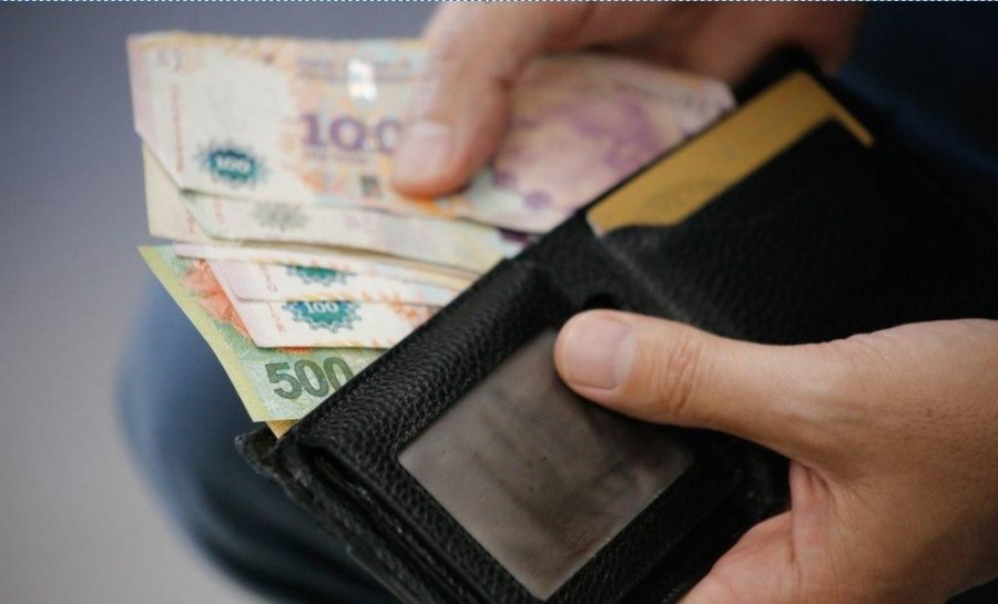 MEJORANDO. Los salarios volvieron a recuperarse en mayo, luego de tres meses de caídas.