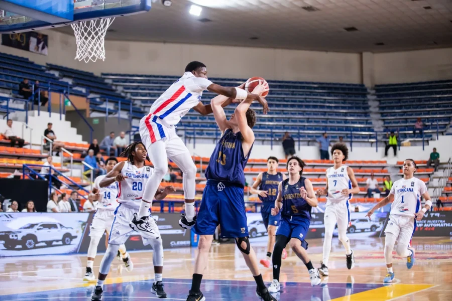 MAL INICIO. Argentina desaprovechó una ventaja de 21 puntos.