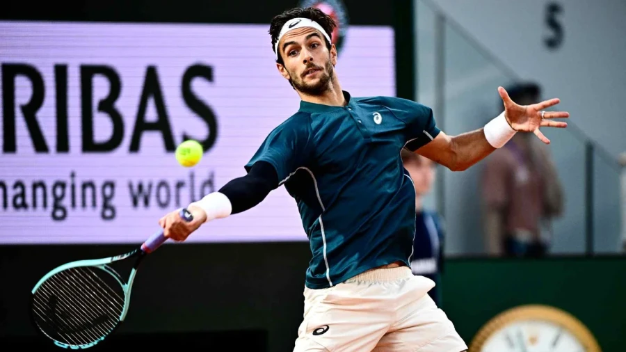 SOLIDO. Lorenzo Musetti superó a Tiafoe.