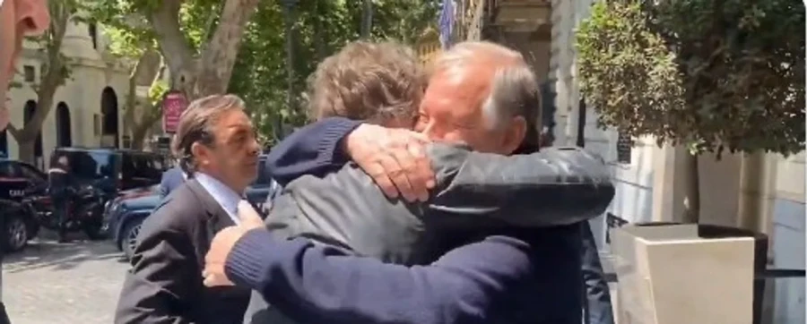 El presidente aterrizó esta mañana en Roma, Italia.