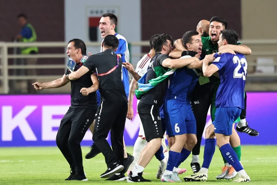 UZBEKISTAN. Jugará su primer Mundial.