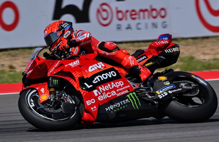 Marc Márquez fue el mejor del viernes con la Ducati.