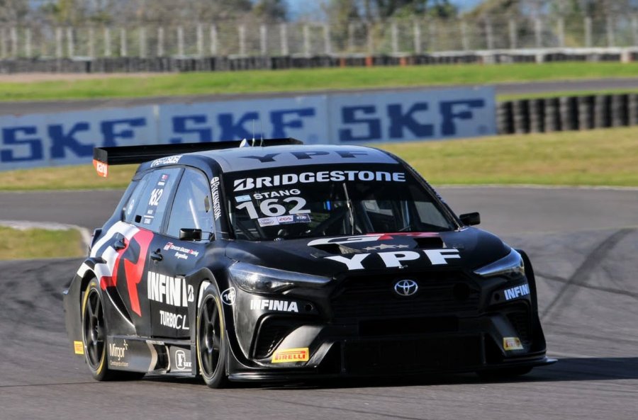 Emiliano Stang consigui&oacute; dos victorias en el inicio de la temporada 2025.