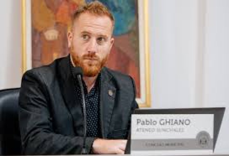 Pablo Ghiano en su banca.