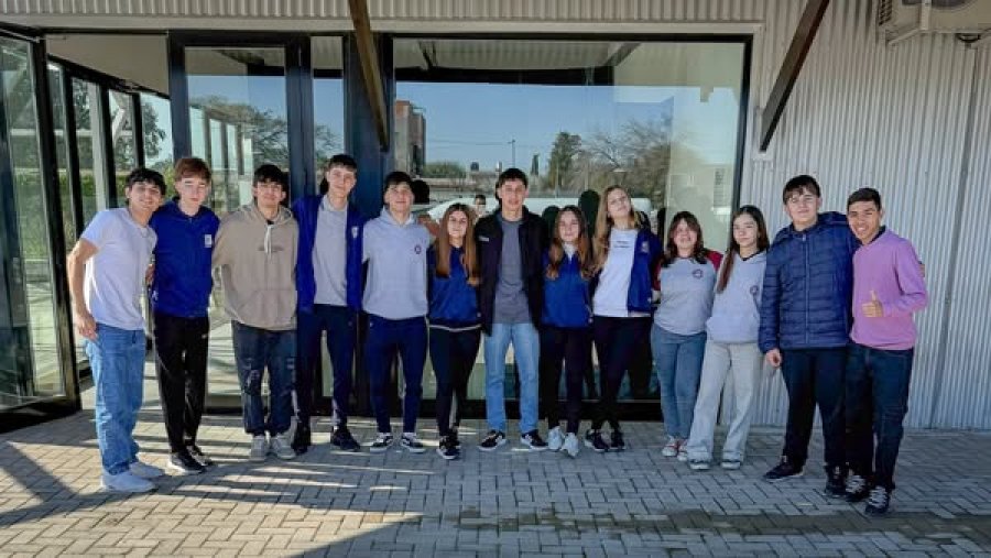 El grupo que deliberó en el Centro Recreativo  Metropolitano La Estación