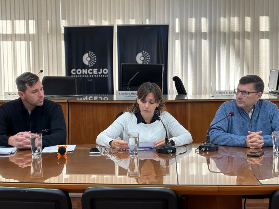 Alejandro Zimmerman, Silvina Bravino y Lisandro M&aacute;rsico.