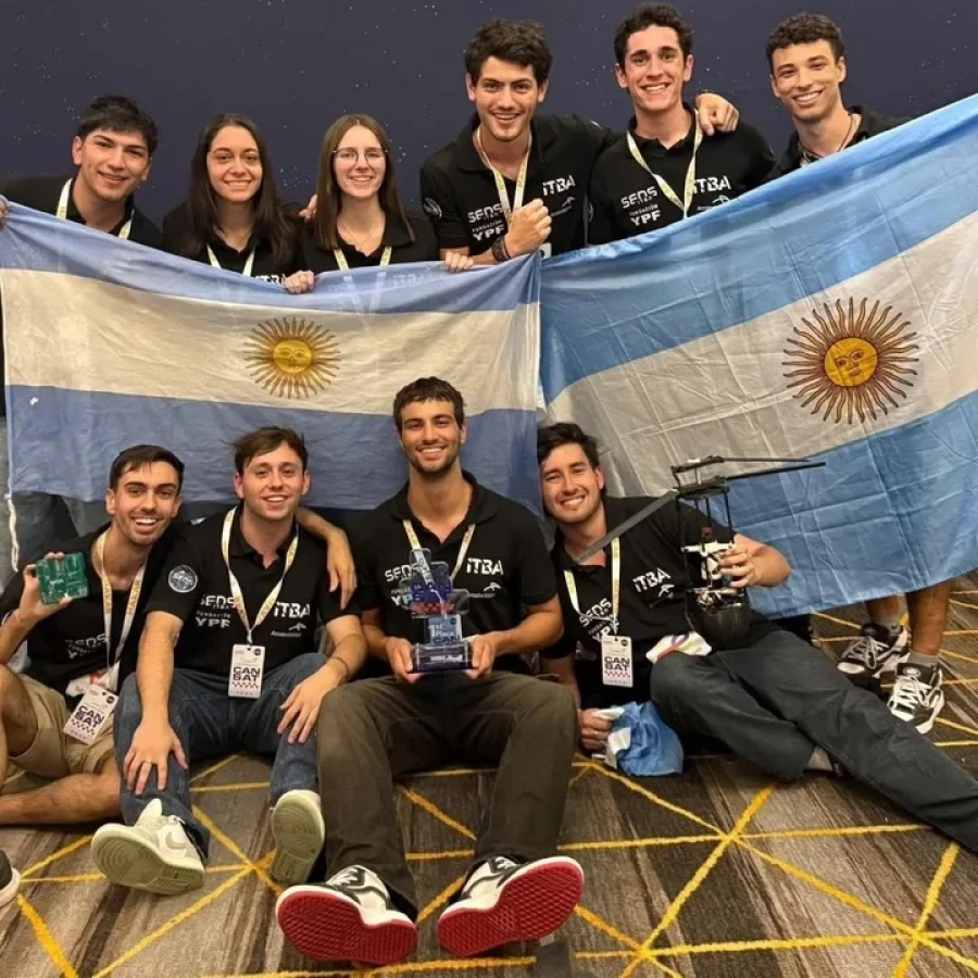 Jóvenes argentinos salieron campeones del mundial de la NASA.