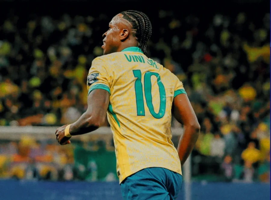 GOLEADOR. Vinicius luego de convertir.