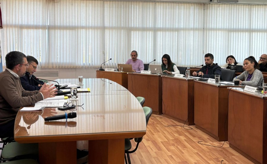 Germán Bottero durante su visita al Concejo Municipal.