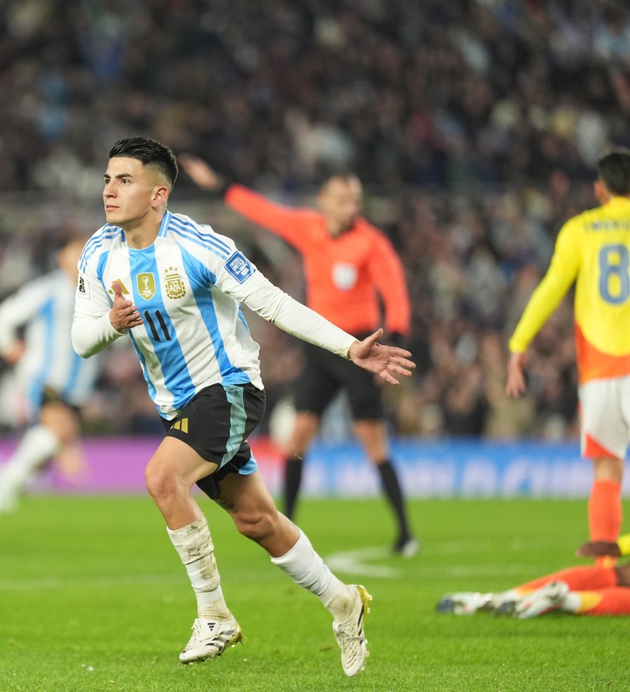 A pura gambeta y goles, como contra Colombia, se afirma como una opción en la Selección monarca del fútbol mundial.