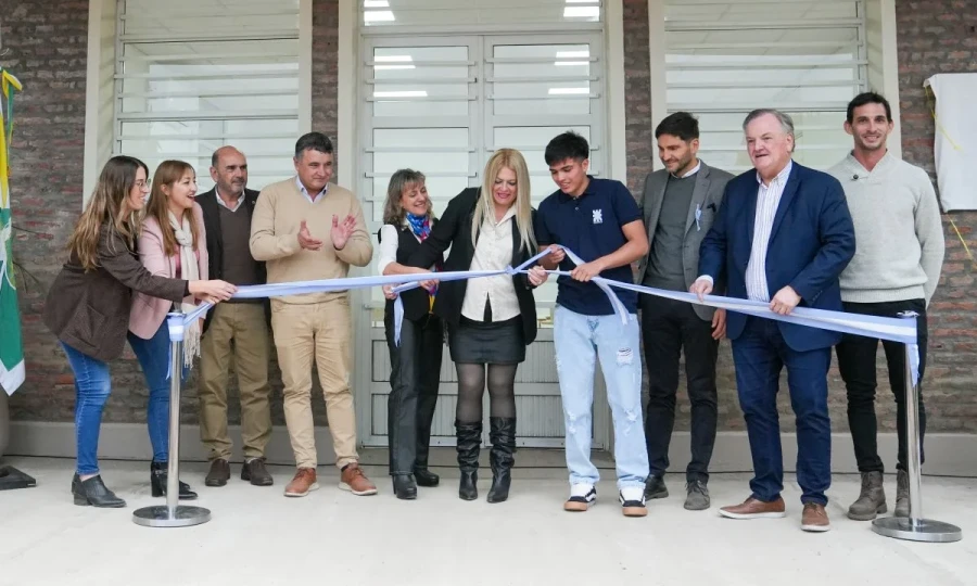 Con el corte de ci9ntas quedó habilitada la obra.