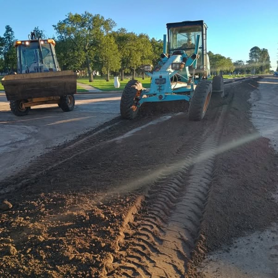 Cuadrilla comunal en plena labor.