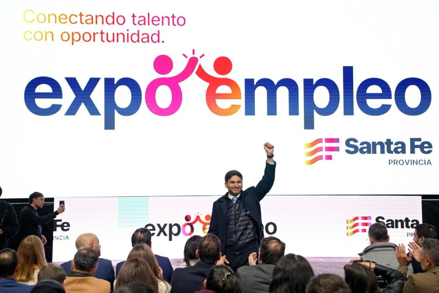 Inauguración de la segunda edición de Expo Empleo en Rosario.