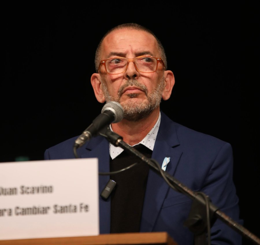 Juan Scavino durante el debate de candidatos a concejales de este miércoles.