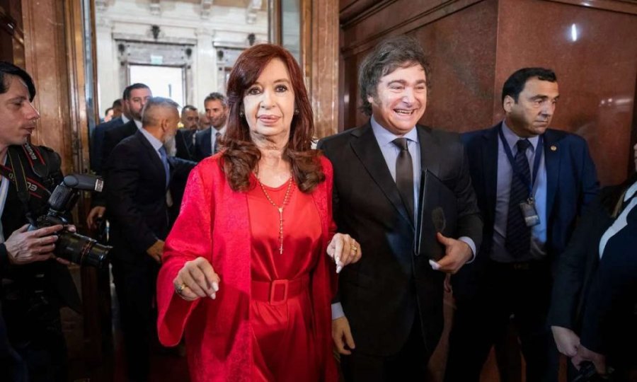 DIRIGENTES POLITICOS. La ex presidenta Cristina Kirchner y el actual mandatario nacional, Javier Milei.