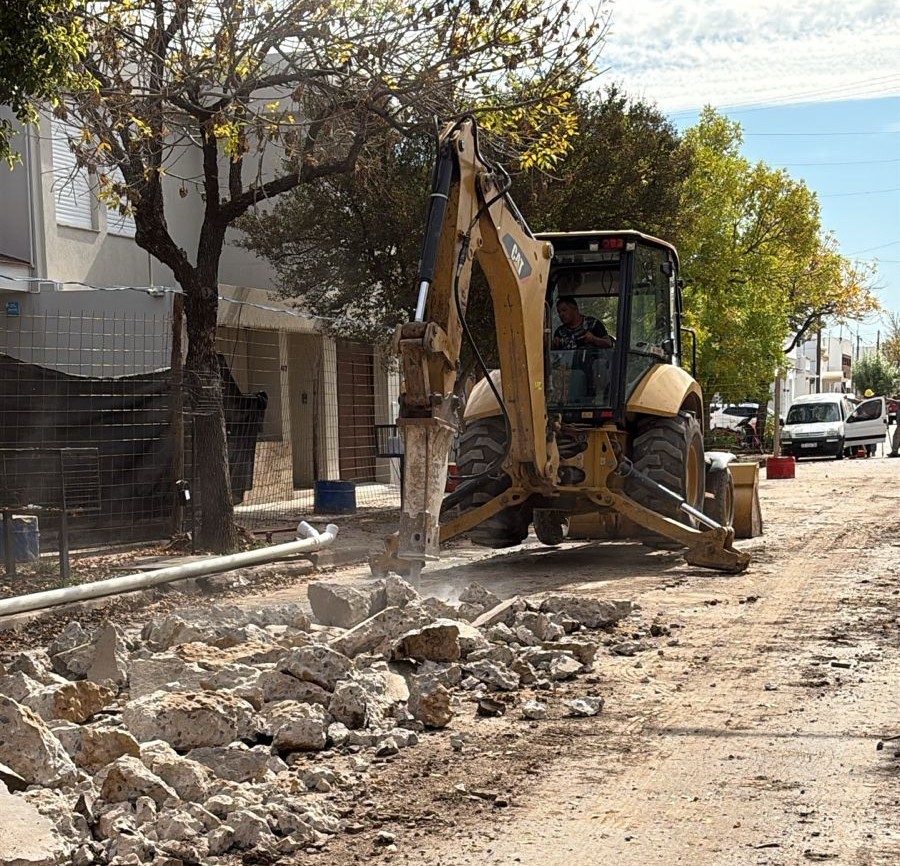 Aguas Santafesinas retomará los trabajos de renovación del colector cloacal de calle Tucumán.