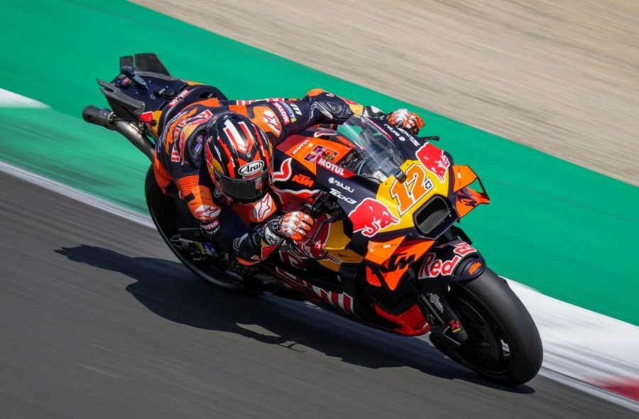 Maverick Viñales fue el más veloz en la Práctica con una KTM.