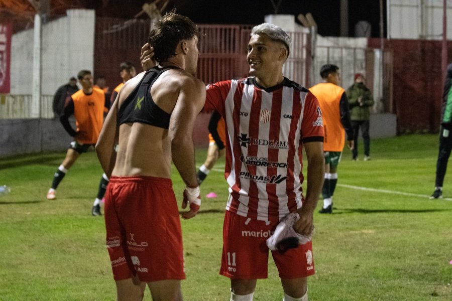 DUPLA OFENSIVA. Abondetto y Ocampo, delanteros de 9 de Julio.