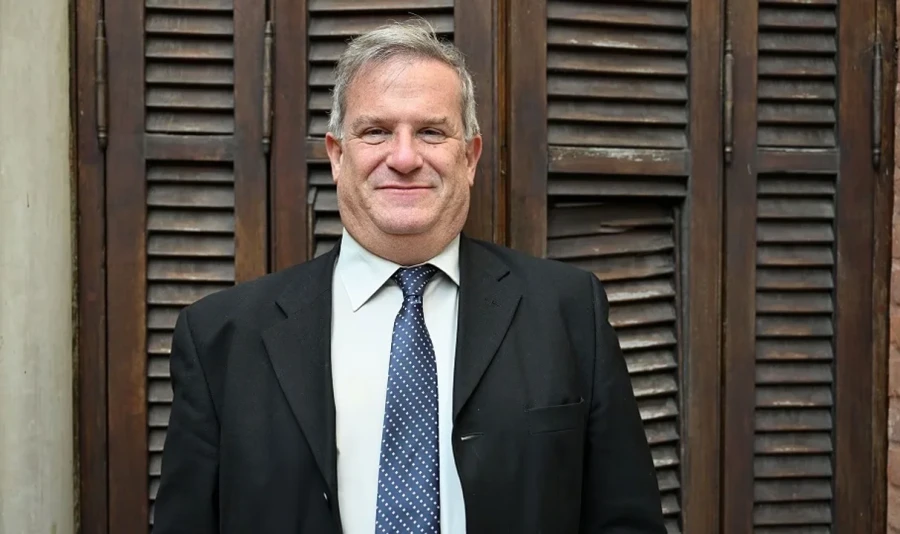 Coremberg explicó que el cálculo se basa en los márgenes de sobornos reconocidos en las confesiones de empresarios.