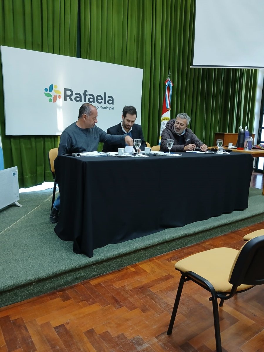 Primera reunión de la Junta Médica Municipal.