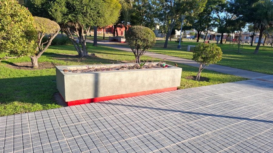 Así luce el nuevo piso colocado en la plaza.
