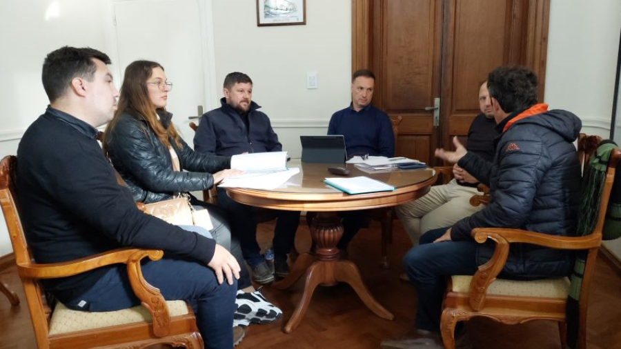 Un instante de la reunión en el Ministerio.