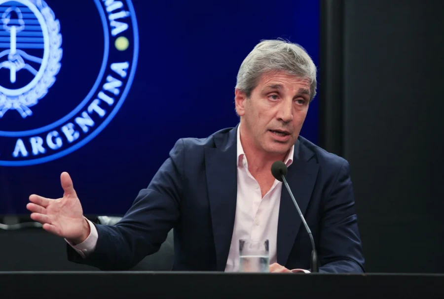 La baja de las tasas de interés fue dispuesta por la cartera económica conducida por Luis Caputo.