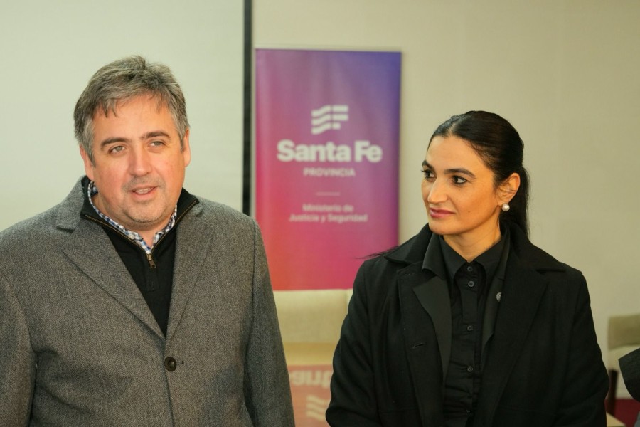 La abogada Eva Cainelli asumió como nueva directora.